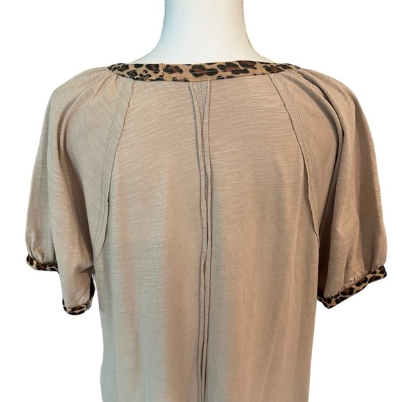 Umgee Tunic Shirt Top With Leopard Animal Print Accents Women’s Size Small - Picture 6 of 11